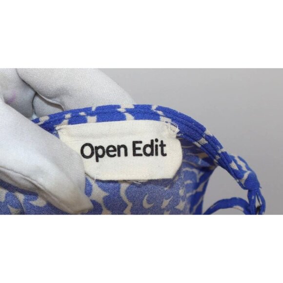 Blue & White Printed Spaghetti Strap Romper By Open Edit Baddie - Picture 2 of 9